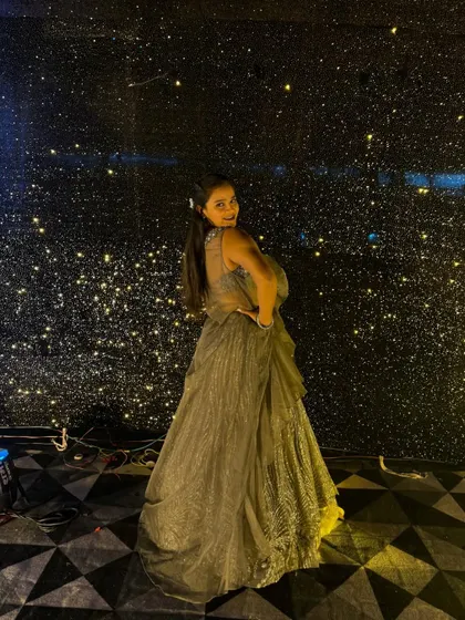 A glamorous over-the-shoulder look at the Sangeet night.