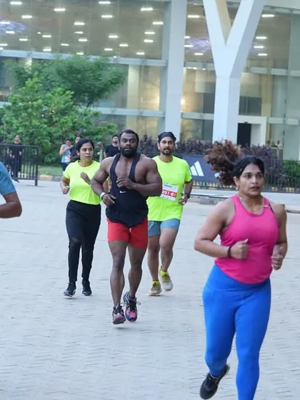 Though I'm more of a lifter than a runner, I gave my all in the running portion of the championship. It's all about pushing your boundaries and embracing the struggle.