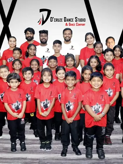 A massive group photo with all our students and instructors to wish everyone a Happy New Year. We truly are one big dance family.