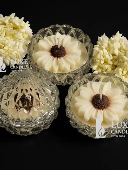 My Luxe Prism candle features a charming sunflower detail inside a keepsake crystal jar. It's a gift of joy for any celebration.