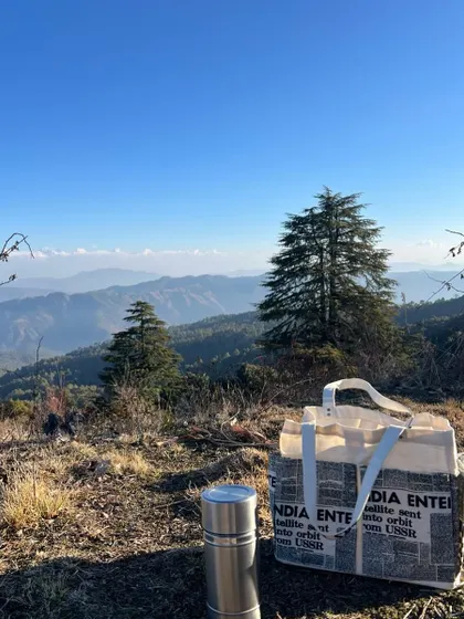 A simple picnic setup on a mountain trail. We often take our meals and practices outdoors to fully immerse ourselves in the healing power of nature.