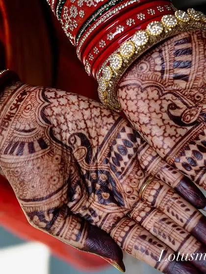 A close-up shot of a rich, dark bridal stain. The details of the peacock and intricate patterns are even more striking with this beautiful color.
