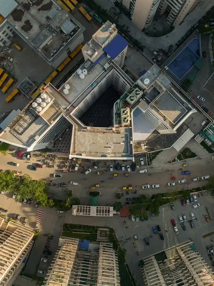 This aerial view of Sarvodaya Hospital shows how defunct urban spaces can be transformed into modern healthcare facilities. The project is a prime example of how adaptive reuse can address healthcare gaps in densely populated areas.