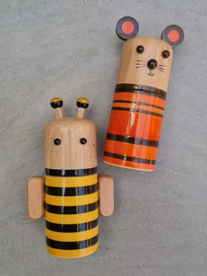 Our 'Bumbledore' bee and 'Sheru' the tiger pencil boxes are part of a collection designed to revitalize the Channapatna craft. They are perfect for corporate gifting and events.