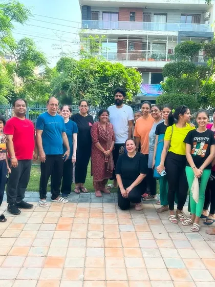 A wonderful group photo from one of our outdoor park yoga sessions. Taking our practice into nature is always a refreshing experience.