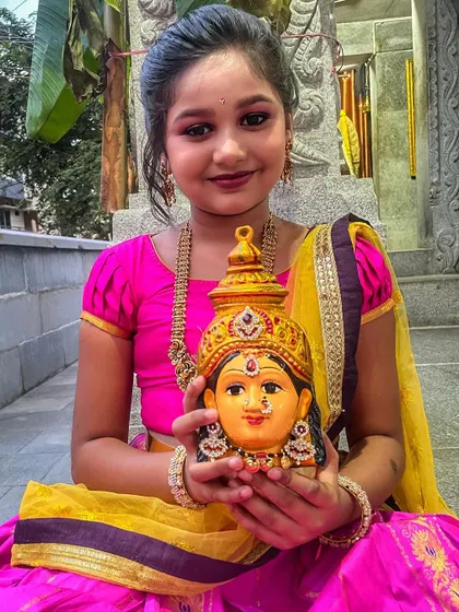 Look at this cutie. She carried the entire goddess look with so much grace.