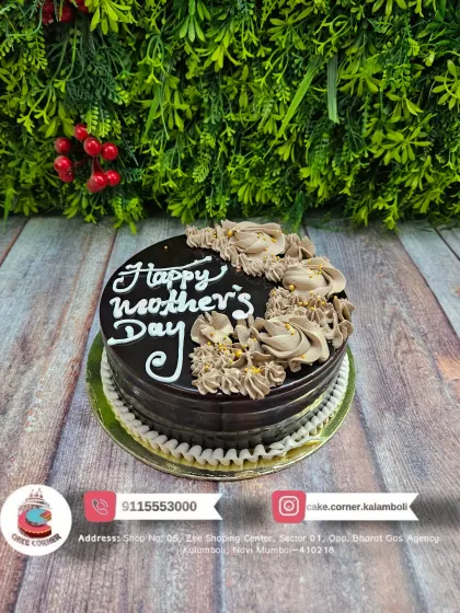 A simple and elegant chocolate cake for Mother's Day. A sweet way to tell your mom how much you appreciate her.