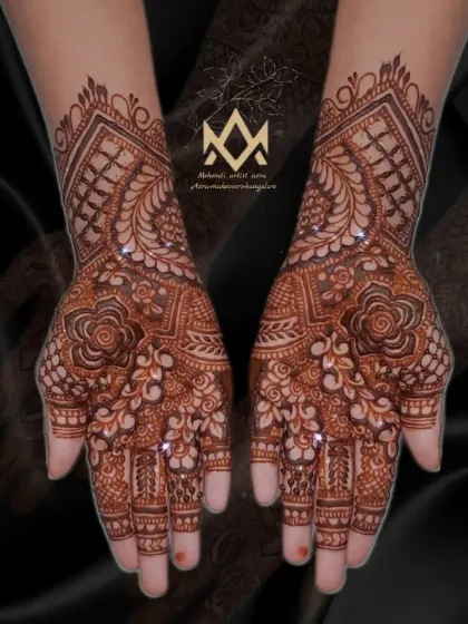A lovely floral and geometric design that is perfect for guests, festivals, or even for kids.