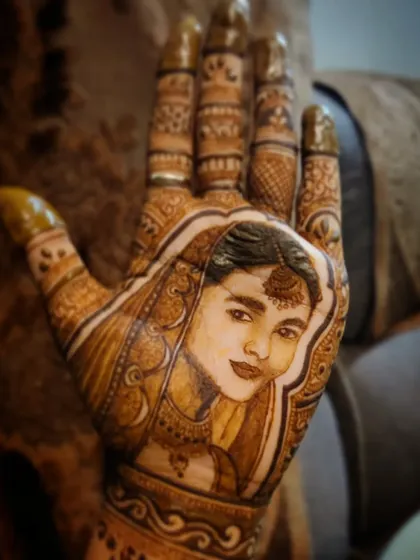 It's always a fun challenge to create portraits with henna. Here is a portrait of Alia Bhatt I did, practicing my skills to capture likeness and expression for my bridal clients.