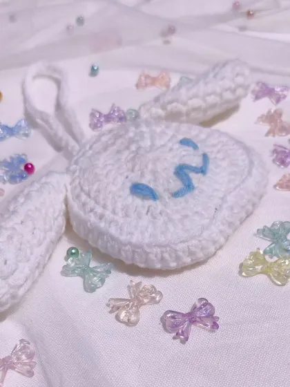 A different angle of the cute and functional Sanrio-inspired Cinnamoroll pouch.