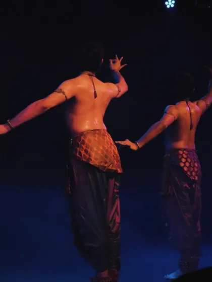A view from behind during 'ATAH', showing the synchronicity of our movements. The alignment of our bodies is crucial in a duet performance.
