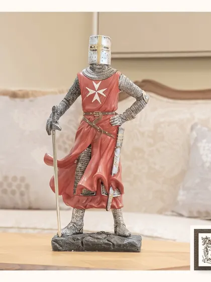 This beautifully crafted soldier figurine is perfect for decorating a living area or study. The attention to detail in the armor and stance makes it a great piece for history enthusiasts.