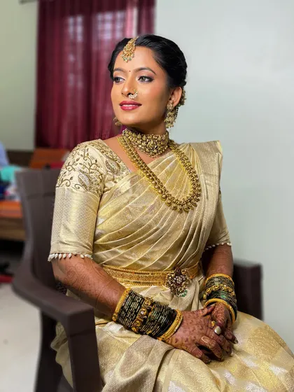 Another angle of the beautiful bride Archana. The makeup is consistent and flawless, proving the reliability of the techniques I teach.