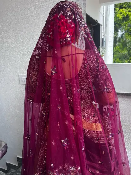 Creating looks for a Nikah ceremony is always special. This gallery showcases Muslim brides in their stunning wedding attire, with makeup that ranges from soft and ethereal to bold and glamorous.