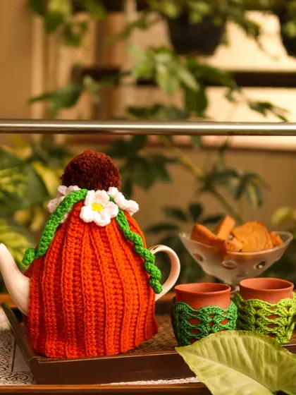 As we prepare for autumn days, I love bringing out my seasonal tea cozies. This pumpkin-themed one is a particular favourite.