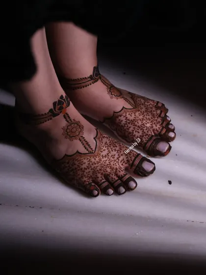 My own bridal foot mehendi. I wanted something that was both elegant and comfortable, with a delicate pattern that covered the feet beautifully.
