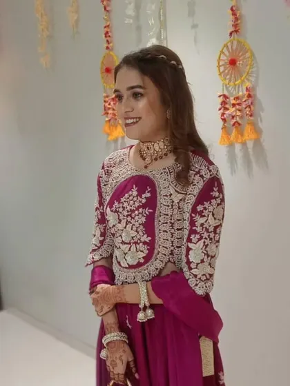 A candid shot of my client enjoying the festivities. The jewellery is designed to be comfortable so you can enjoy your event without any worries.