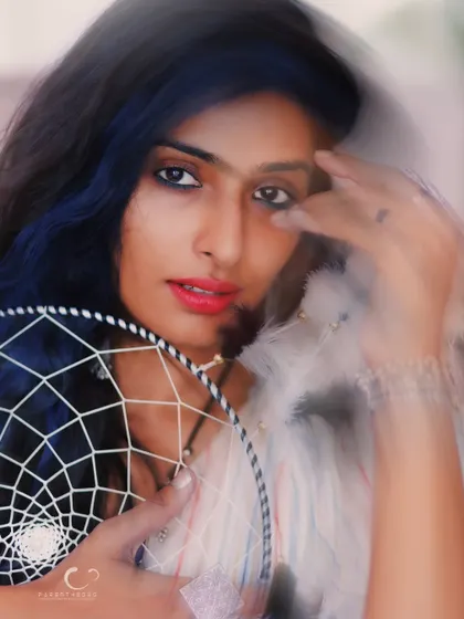 I love to experiment with techniques that capture feeling, not just form. Using motion blur and a dreamcatcher prop, this portrait becomes a visual poem about a free spirit, blurring the lines between the seen and the unseen.