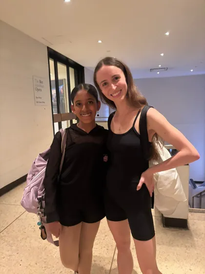 A moment to remember. Our student Sanvitti met Skylar Brandt, a Principal Dancer with the American Ballet Theatre, an inspiring encounter for any young dancer.