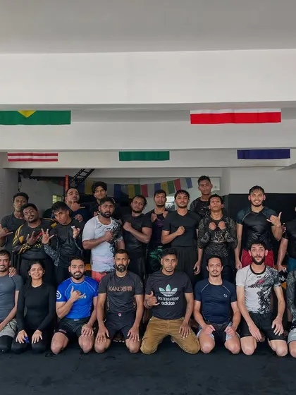 A cross-training session with our friends at Reign MMA. It was inspiring to witness the passion and humility from everyone, learning and growing together.