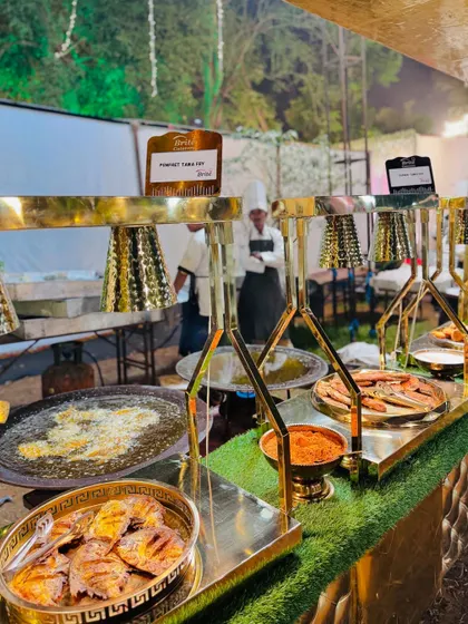 The live Pomfret Tawa Fry station, where guests can watch their food being cooked.