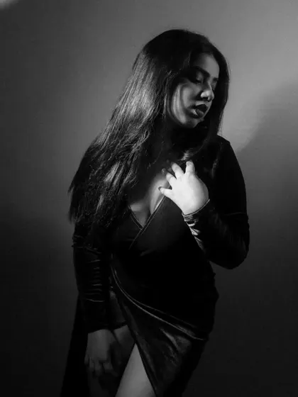 A moody indoor series using one continuous light. The mix of color and black and white demonstrates how different grading can completely change the feel of a shot.