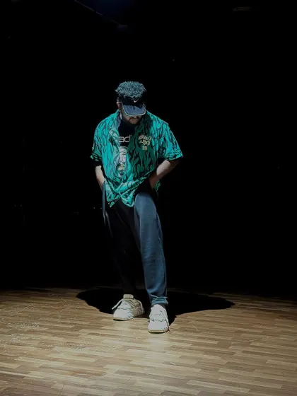 A simple gesture can say a lot. Love for the dance. 🫶