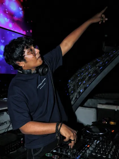 I love to play a track and see if the crowd can guess what's coming next. This is me asking, "Which song was I playing?"