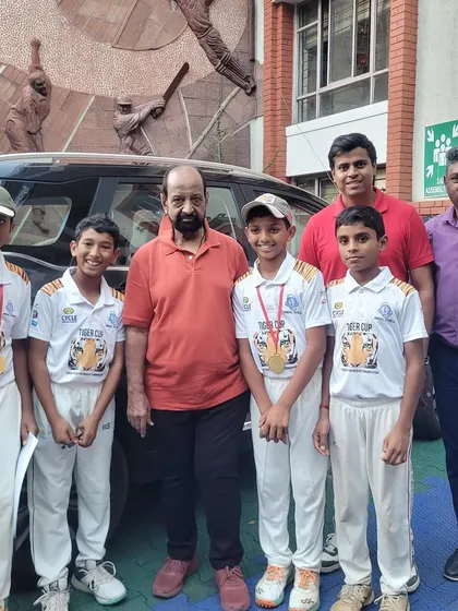 Our young champions get a chance to meet and interact with Indian cricket legend Mr. G.R. Vishwanath during the Tiger Cup award ceremony.