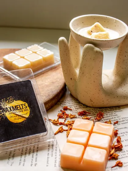 My handcrafted soy wax melts are a great alternative to diffuser oils. They are easy to use and come in a variety of fragrances, from fruity Peach and Cranberry to floral English Rose.