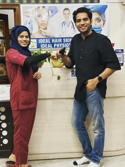 A friendly moment with Shivam Malik during his visit to our Greater Noida clinic. We appreciate him trusting us for his hair and skin care needs.