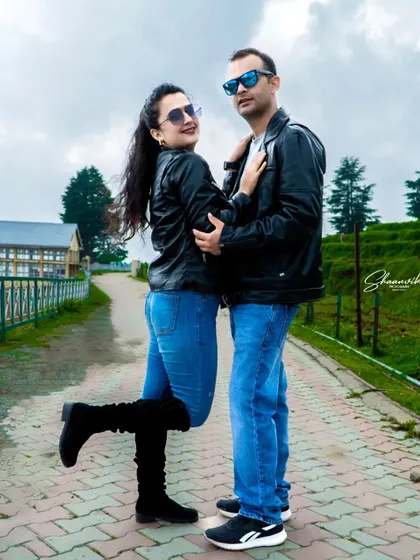 A stylish couple in matching leather jackets and jeans. This pre-wedding look is modern, cool, and full of personality.