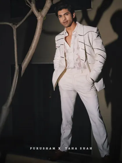 It was an honor to see Taha Shah owning the moment at IIFA in this custom white suit. It is a look where timeless charm meets modern, red-carpet finesse.