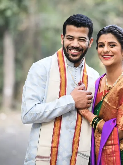 A beautiful, happy portrait of Tanvi and Aman. Their smiles are infectious, and they look so comfortable and in love.