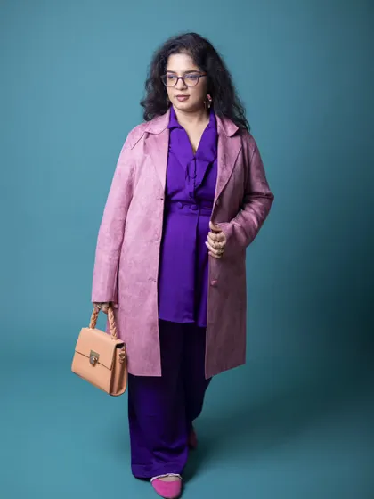This is the confidence that shines through when your style is in complete alignment with who you are. My client Kala is radiating power here because her outfit is a true expression of her personality and professional goals. This is the magic of conscious styling.