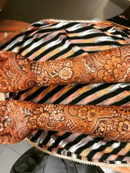 Feeling blessed to create such intricate full bridal designs. This one features a mix of floral and geometric patterns for a stunning result.