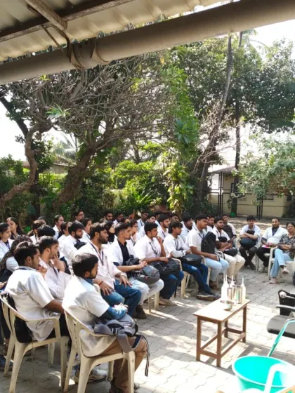 I hosted BAMS (Bachelor of Ayurvedic Medicine and Surgery) students for a live demonstration of Shuddhi Kriya. An instructor explains the scientific principles behind these traditional yogic cleansing techniques.