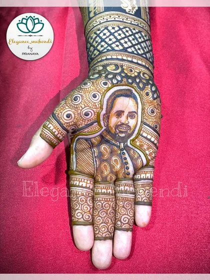 A detailed look at the groom's portrait. I focus on getting the details just right to capture his likeness and create a piece of art that the bride will cherish.