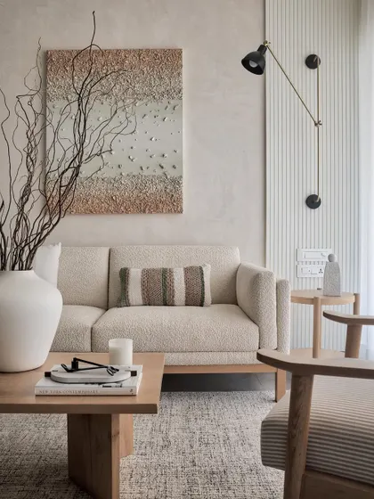 The Zen House living room was a special project, designed to bring the airiness and rusticity of modern farmhouse style into a lively city apartment.