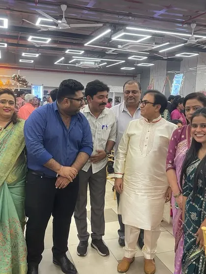 Another happy moment with Mr. Dilip Joshi and our team. Ensuring every guest, including celebrities, feels comfortable and well-cared-for is a core part of our family's service philosophy.