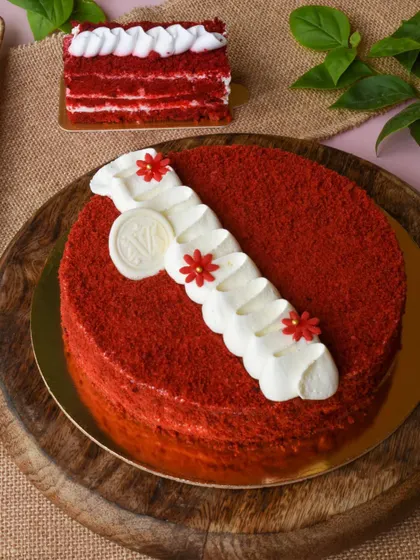 A classic Red Velvet cake with its signature cream cheese frosting. It’s a timeless favourite for celebrations.