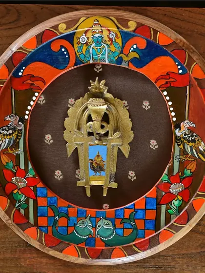 A full view of the hand-painted Ketu frame. The artwork incorporates symbols like the flag, the vulture, and multi-colored geometry, all associated with this planet that rules endings and spiritual liberation.