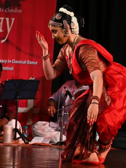 Meera Sreenarayanan performing the "Danike" Varnam. As her guru, I accompanied her on nattuvangam, the rhythmic direction of the dance.