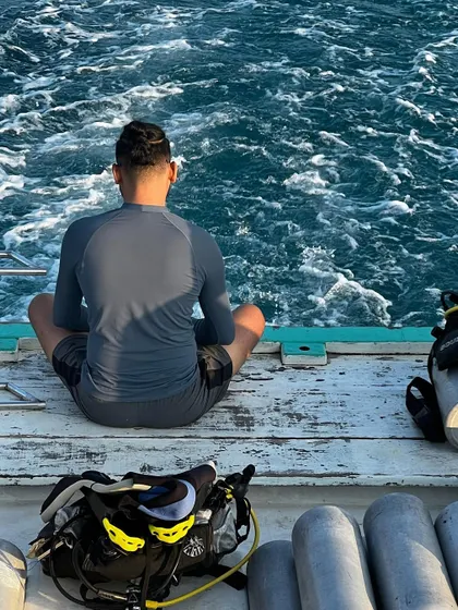 More glimpses from our unforgettable Lakshadweep retreats. Every moment is a postcard, from sunrise dives and full moon dinners to candid conversations and quiet naps on the beach.