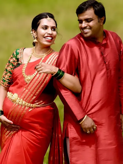 Another happy moment from the seemantha photoshoot. Her smile says it all, and the makeup is designed to last through a long day of celebrations.