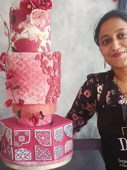 Me with our exquisite Moroccan tiles wedding cake, a collaborative project that was a joy to create.