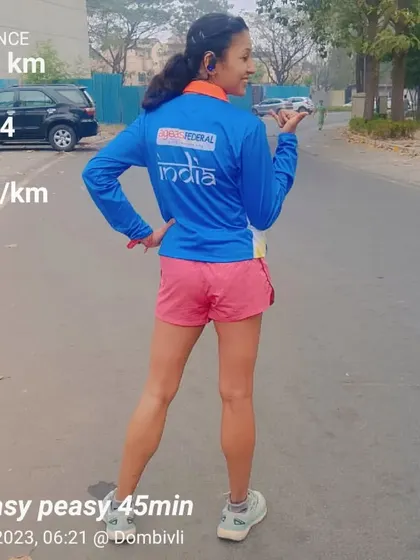 An easy 45-minute run. Running reminds me that even in my weakest moments, I am strong. This was an 8km run at a 5:44/km pace.