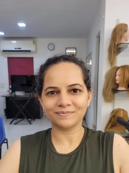 Before: Prepping for a cool-toned smokey eye makeup session.