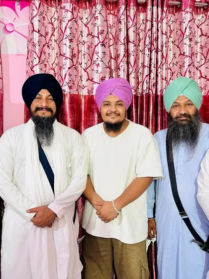 A group photo with the respected Hazuri Ragis of Sri Harimandar Sahib. These moments of spiritual connection and music are deeply inspiring.