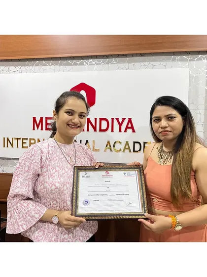 Another successful graduate ready to make her mark. Her hard work and passion for beauty are truly inspiring.